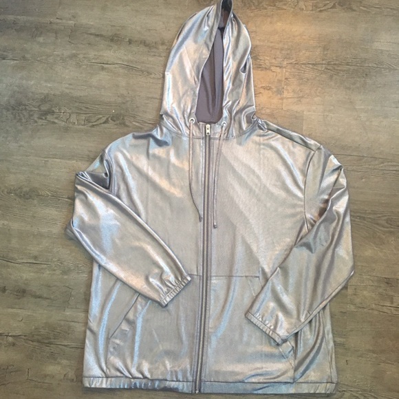 H&M Tops - Lightweight hoodie ✨2 for $10